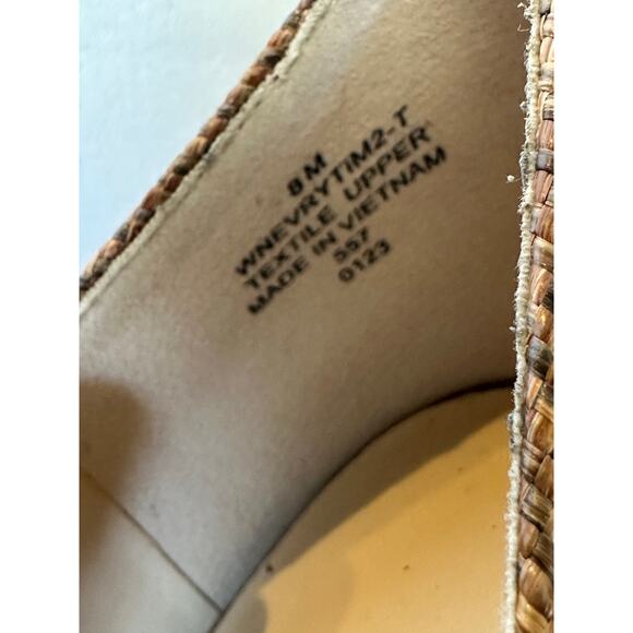 Nine West Tan/Brown Textured Size 8M classic pointed toe pump high heels resort - Picture 4 of 8